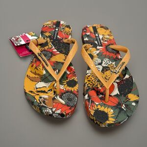 Ipanema Tropical Beauty Flip-Flops Vibrant Floral Tropical Animal Print Sz 10